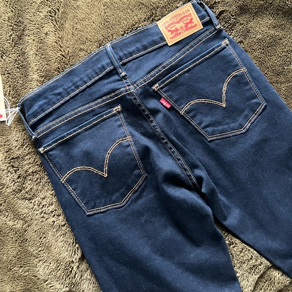 Levi’s 710 Super Skinny Jeans - Picture 6 of 6
